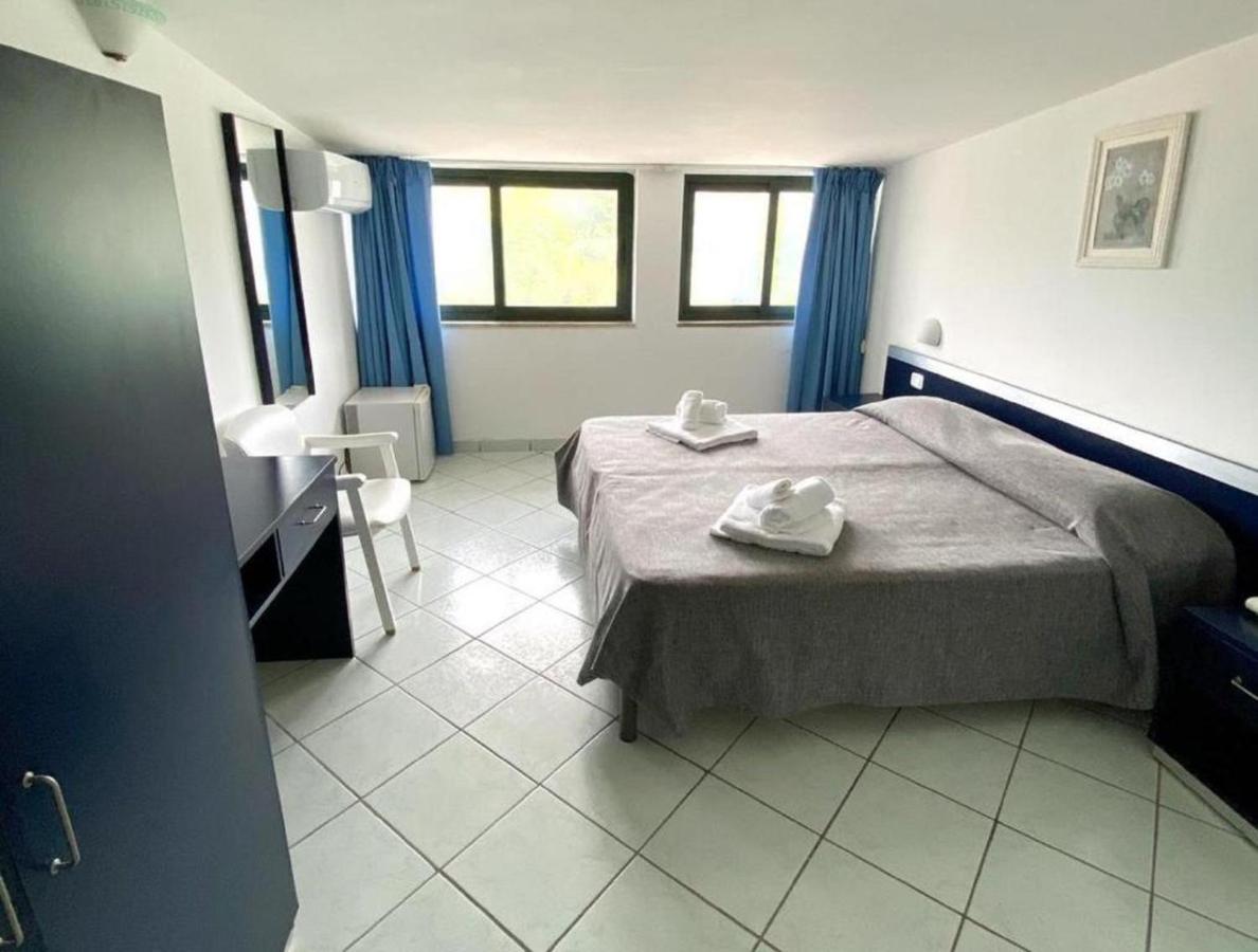Hotel San Paolo ปาลีนูโร ภายนอก รูปภาพ