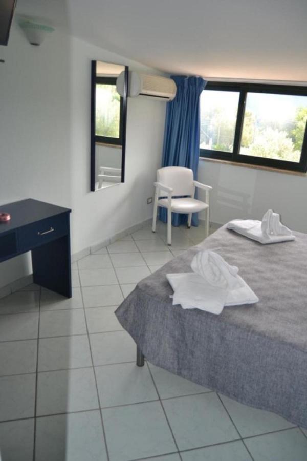 Hotel San Paolo ปาลีนูโร ภายนอก รูปภาพ